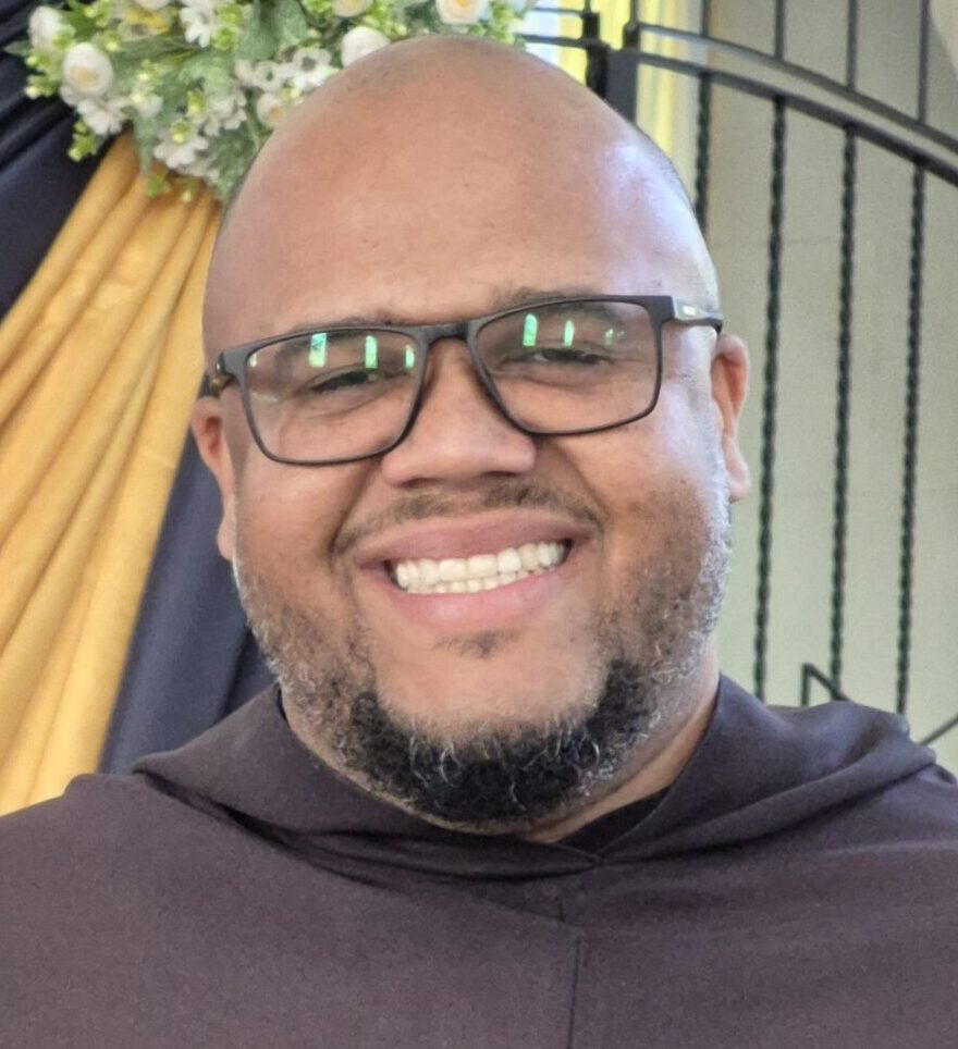 Reycar M. Castro